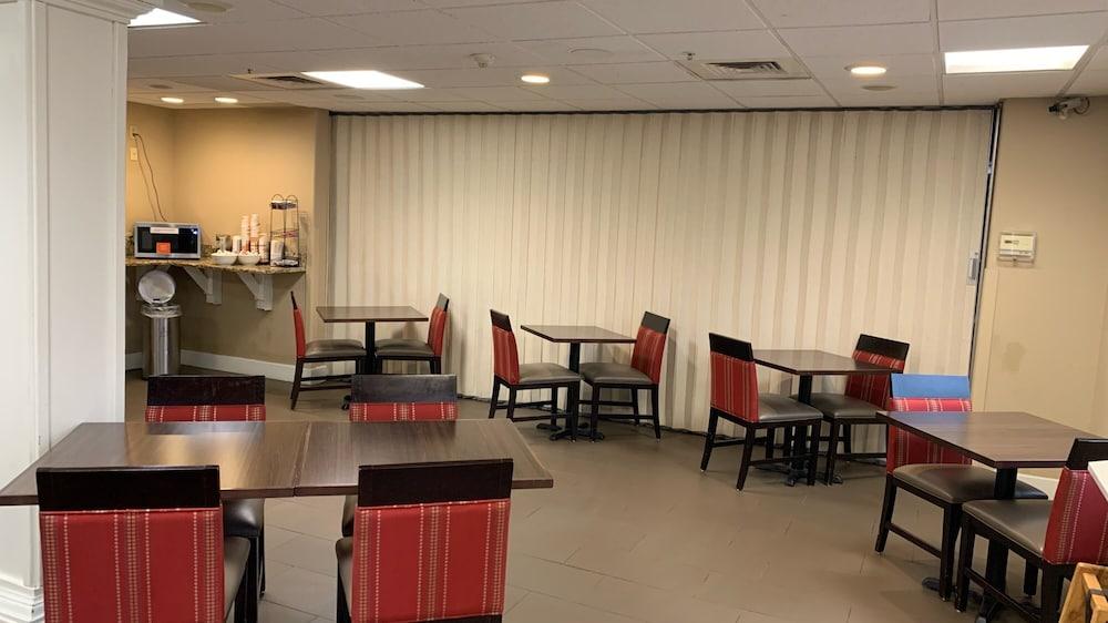 Comfort Inn Garden City Eksteriør billede